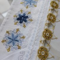 İğneoyalı El Yüz Havlusu Beyaz-Gold