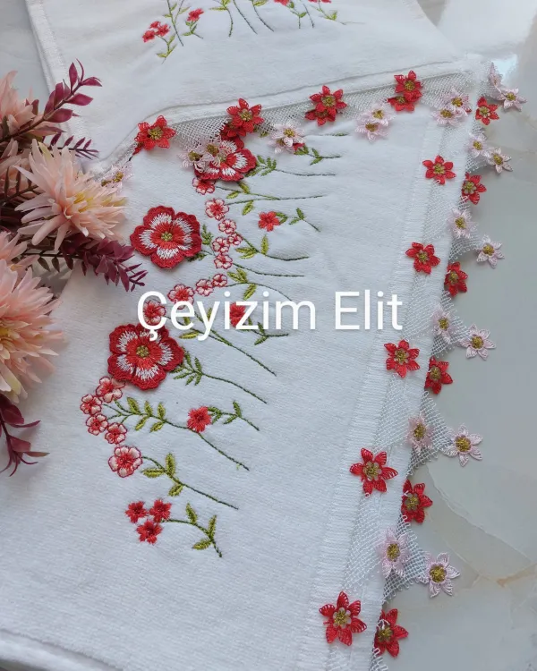 Kırmızı Erik Çiçekli Analı Kızlı Havlu Takımı
