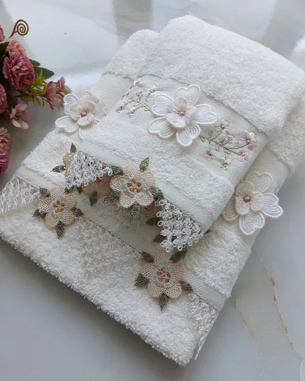 Analı kızlı ikili takım halinde iğneoyalı mutfak havlusu ve banyo el yüz havlusu