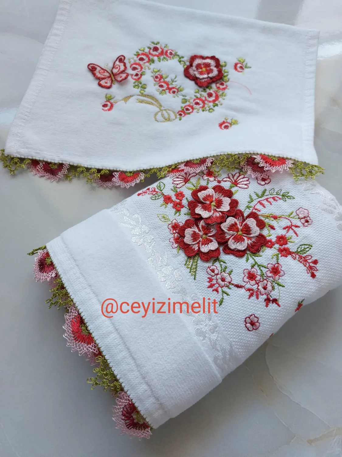 Analı kızlı ikili takım halinde iğneoyalı mutfak havlusu ve banyo el yüz havlusu