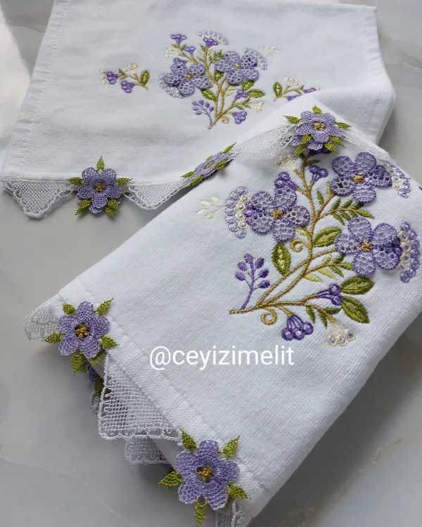 Analı kızlı ikili takım halinde iğneoyalı mutfak havlusu ve banyo el yüz havlusu